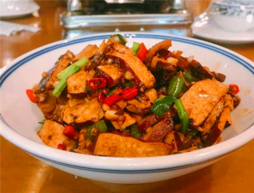 钵湘米香湘菜馆